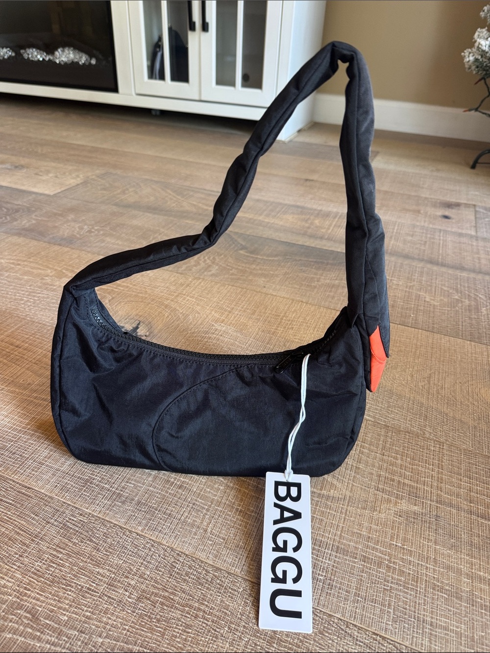 BAGGU Black Shoulder Belt Bag with Red Accent